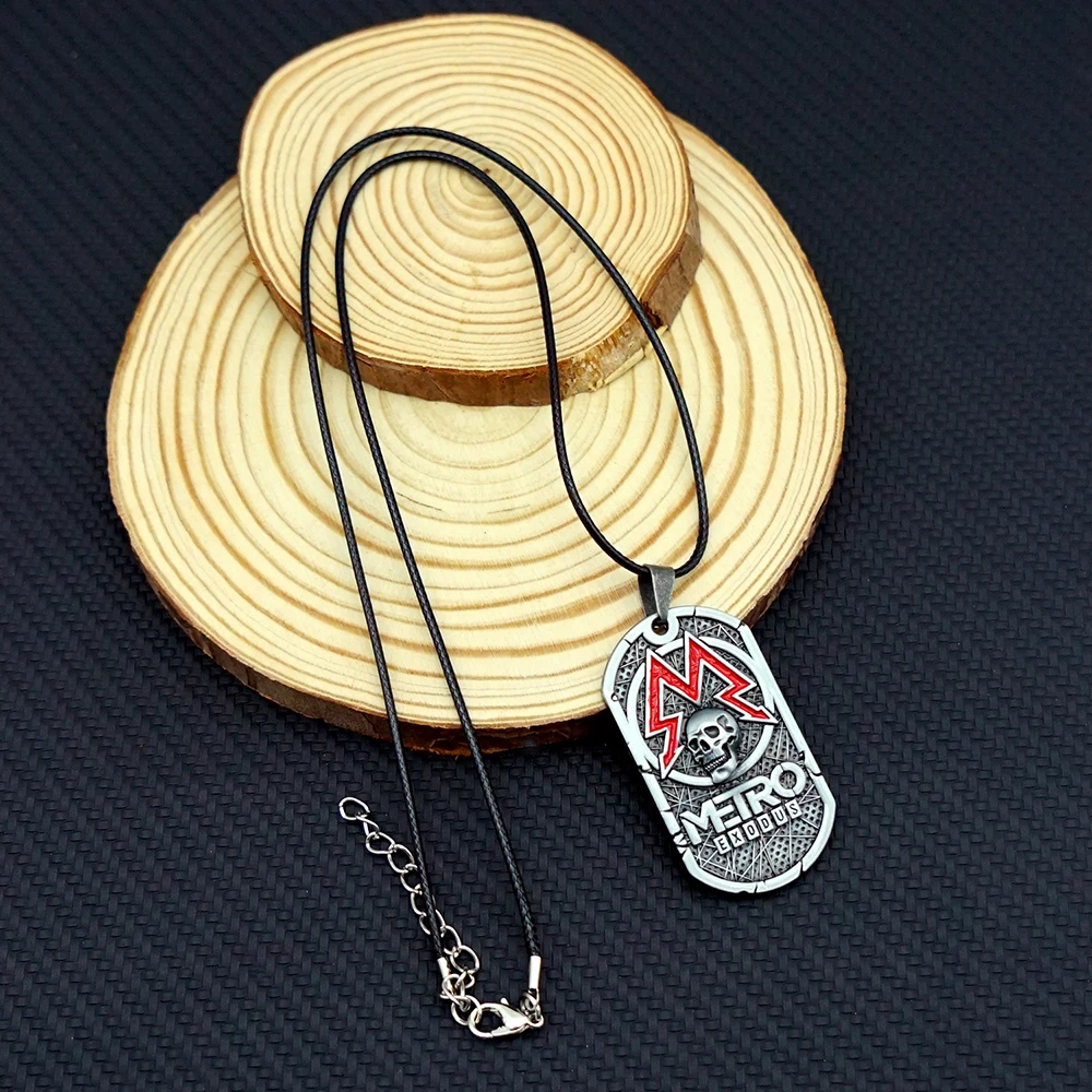 Metro 2033 Pendant Keychain Ga - Home Improvement Game recension och pris